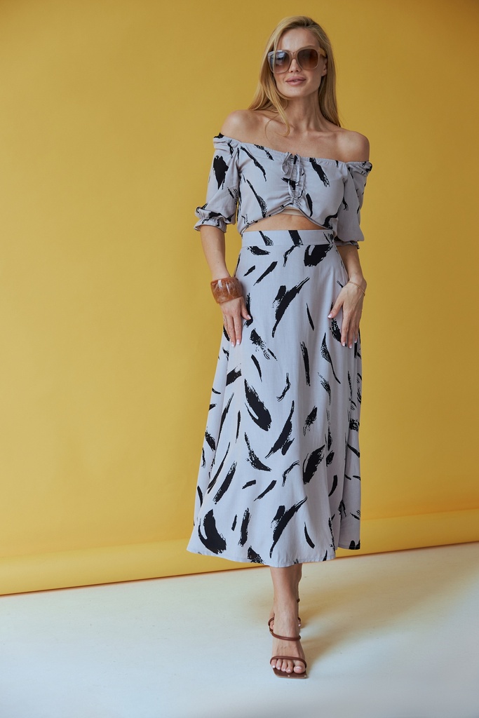 Кроп-топ з V-образним вирізом